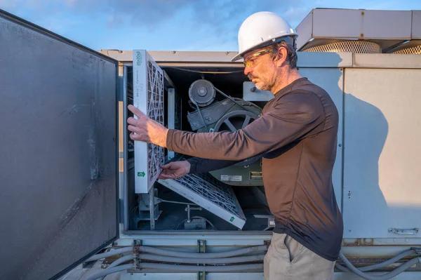 5 Qualities of a Professional HVAC Contractor